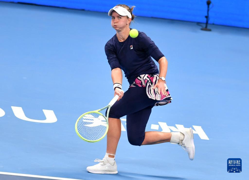 名称上翻开 名称上翻开